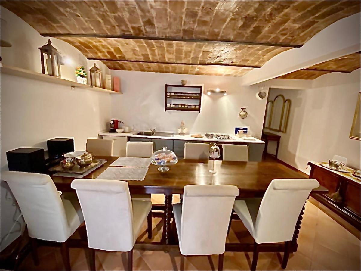 La Casa Di Ago Apartment L'Aquila Luaran gambar